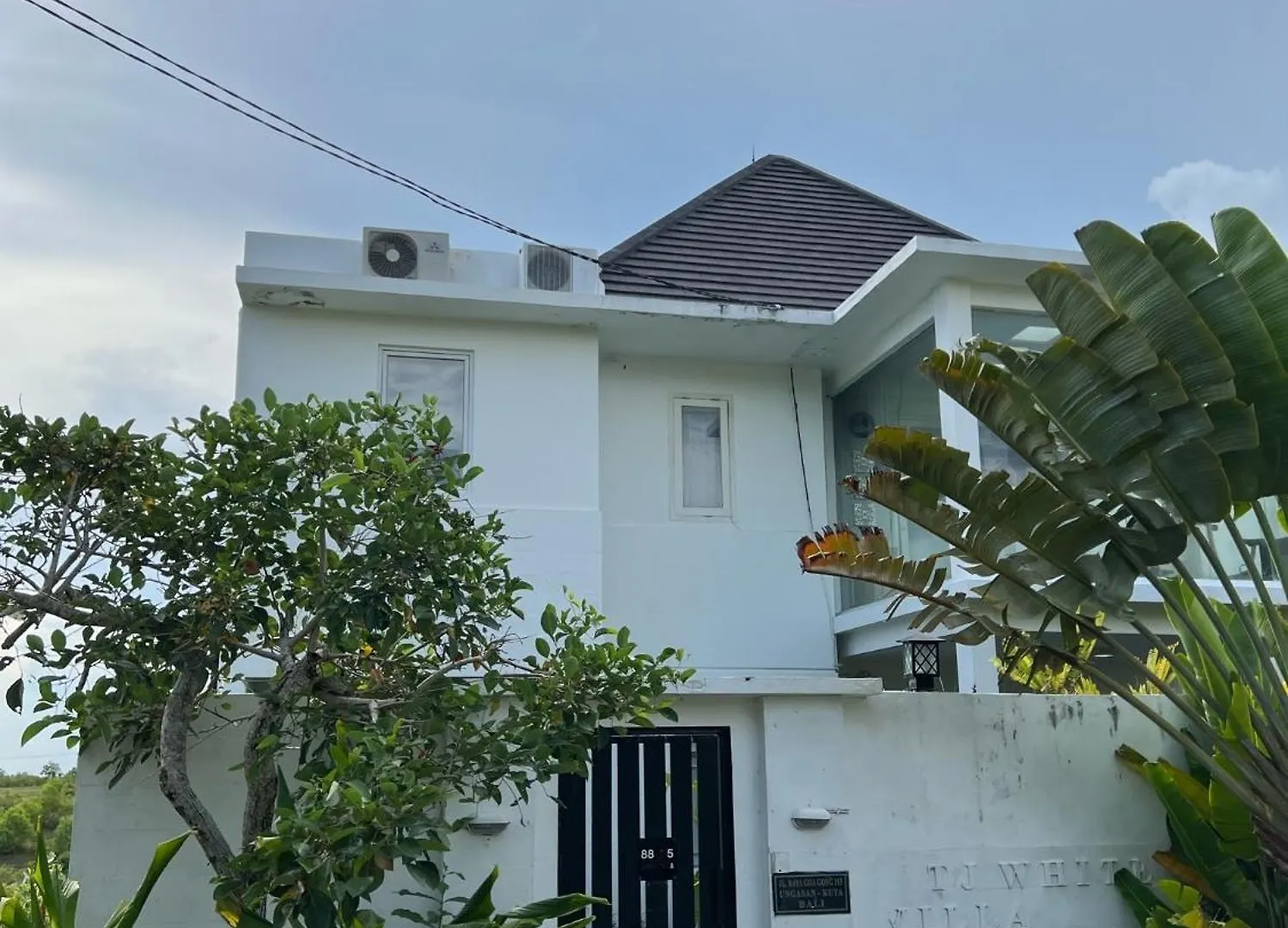 Sunnyrent. Luxury Tj White Villa & Room Ungasan  Indonesia